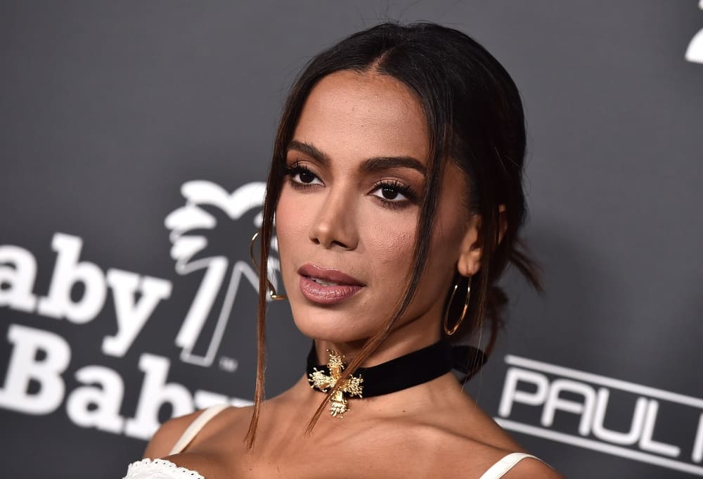 Equipamentos Estéticos Queridinhos das Famosas: O Que Elas Estão Usando?